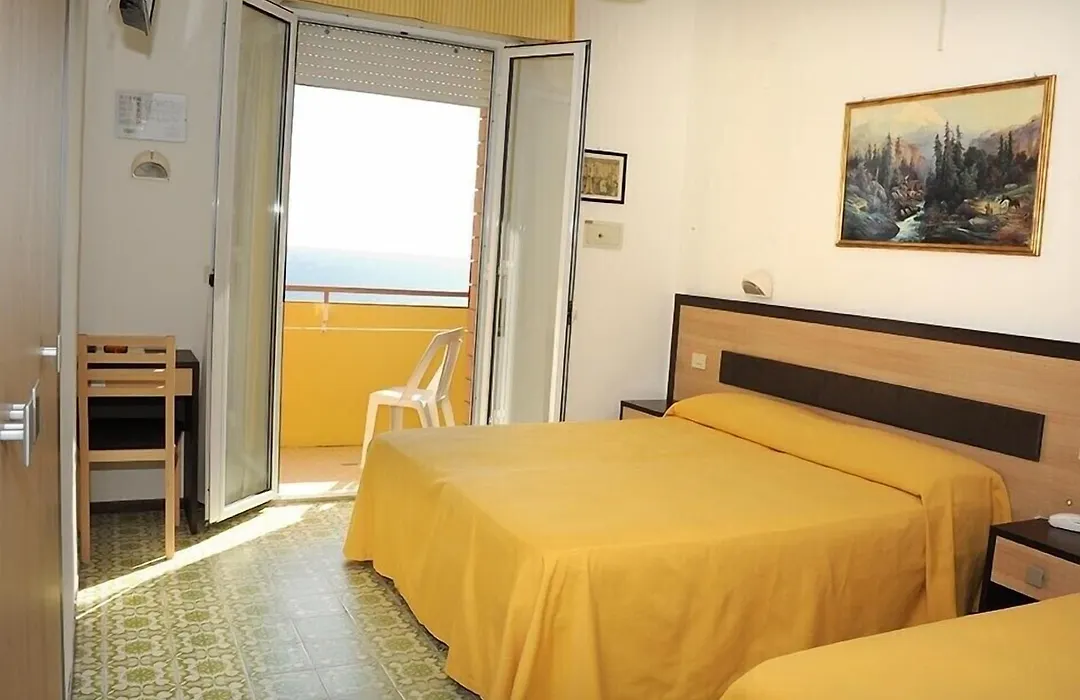 Hotel Apollonia Sea View & Beach Pool-1