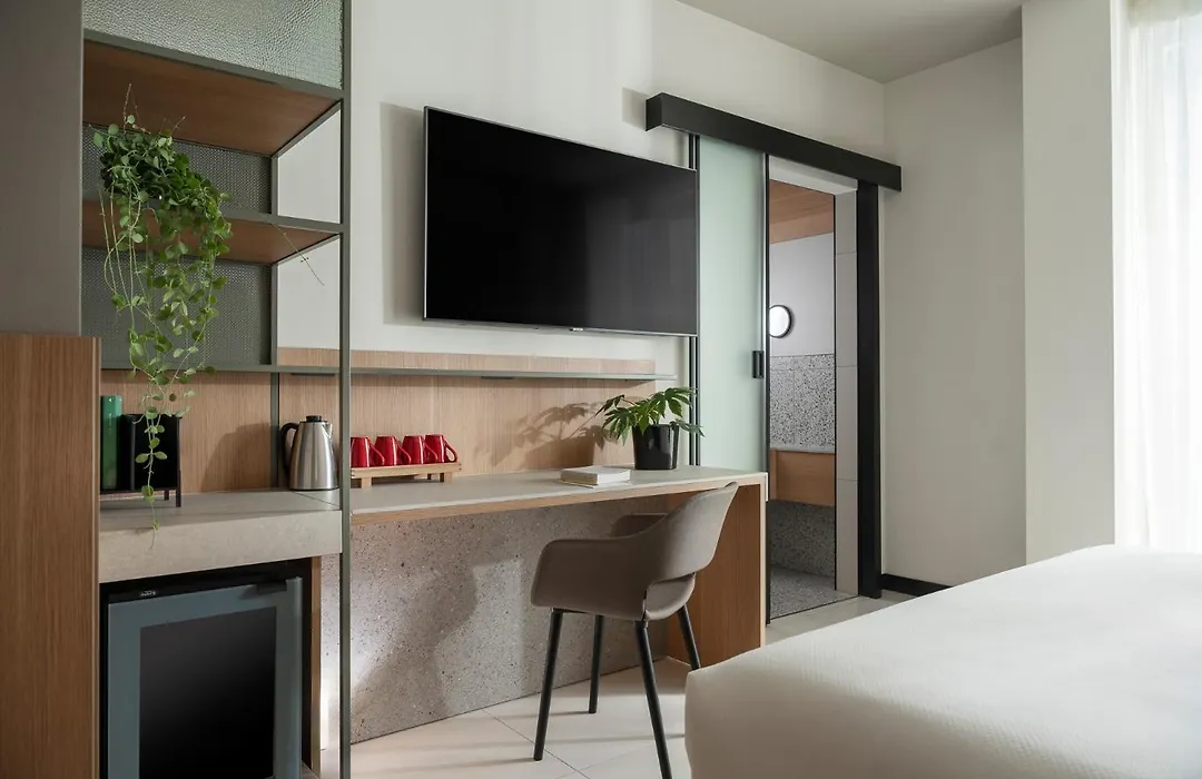 Aqua Hotel-1