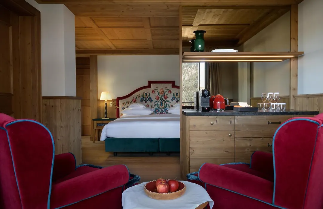 Hotel Tyrol-1