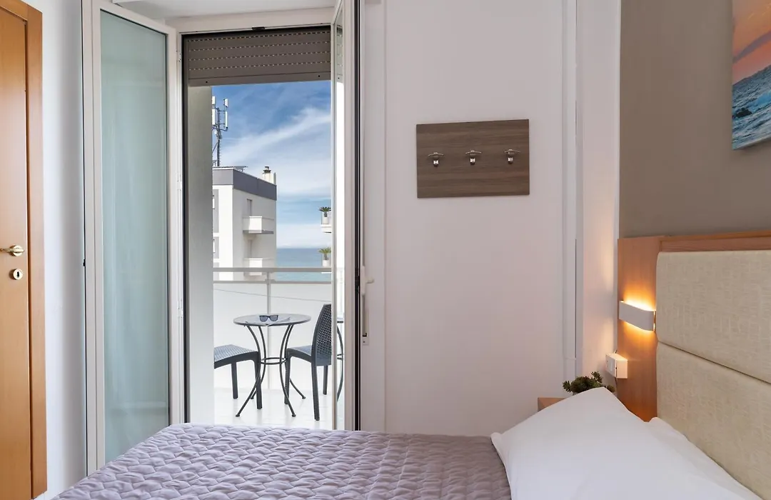 Amadei Hotel Figaro&Apartments-1