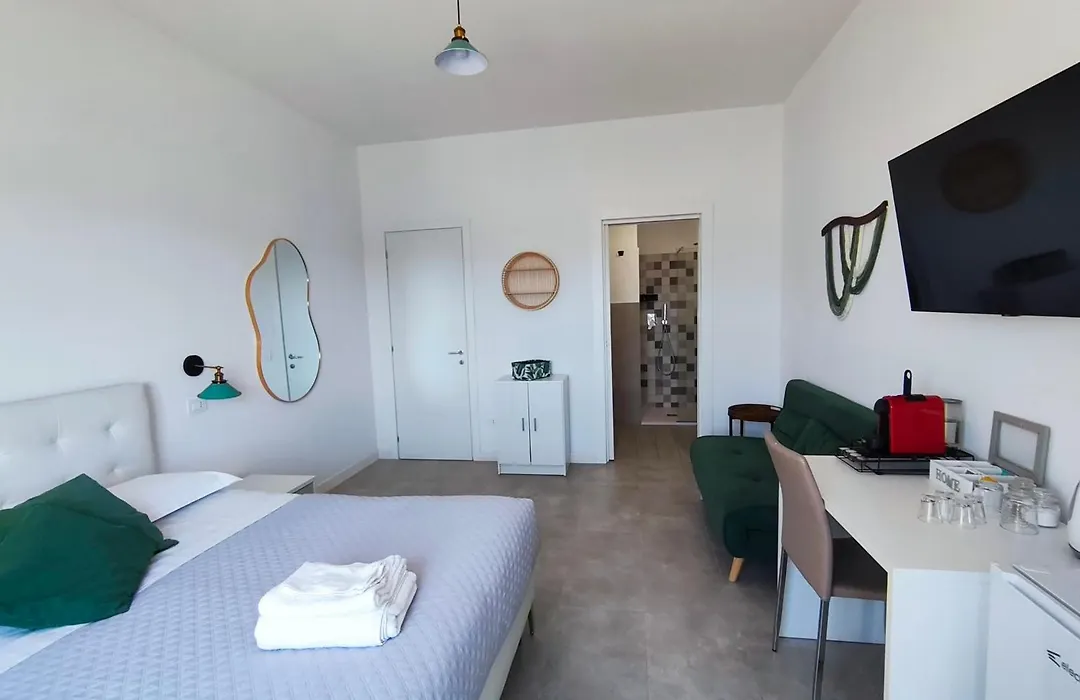 Marysel Rooms-1