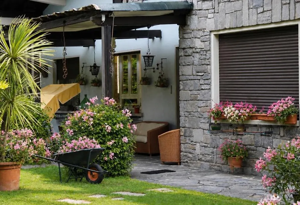 Bed & Breakfast Gli Oleandri-1