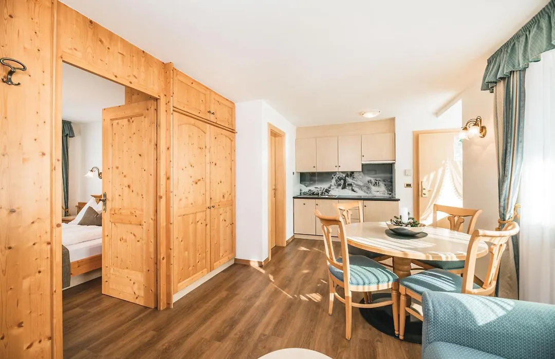 Garni Hotel Miara - Your Dolomites Home-1