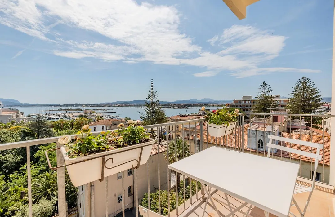 Antares Rooms And Suites-1