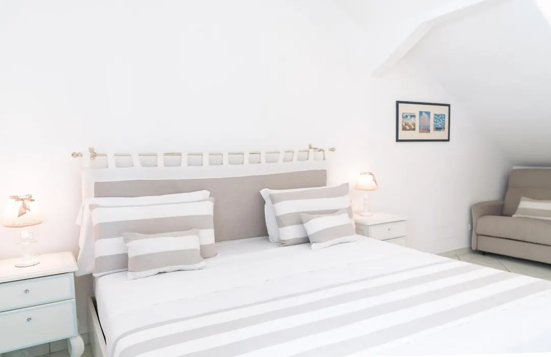 Queen Suite - Luxury Rooms (Adults Only)-1