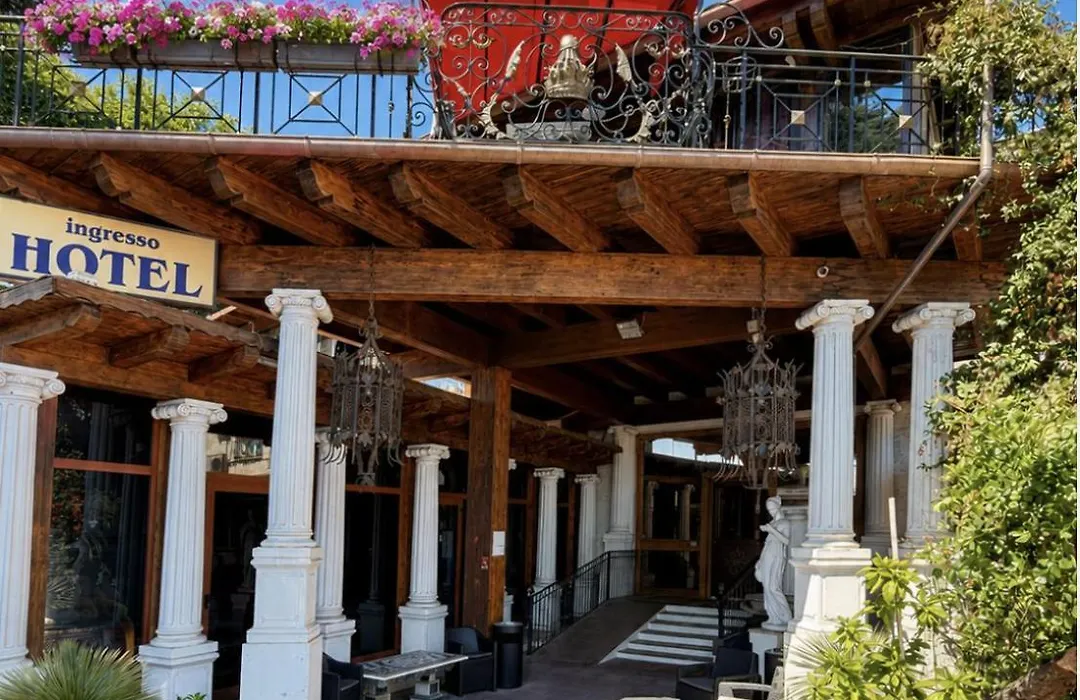 Hotel Chopin-1