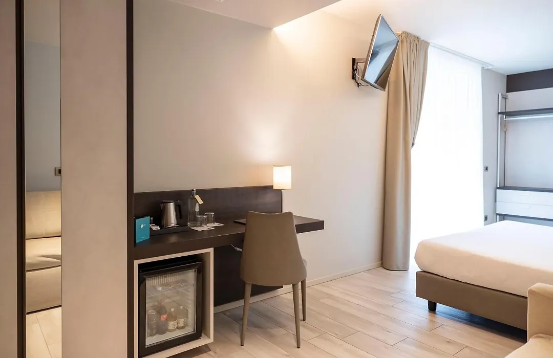 Vision Hotel-1