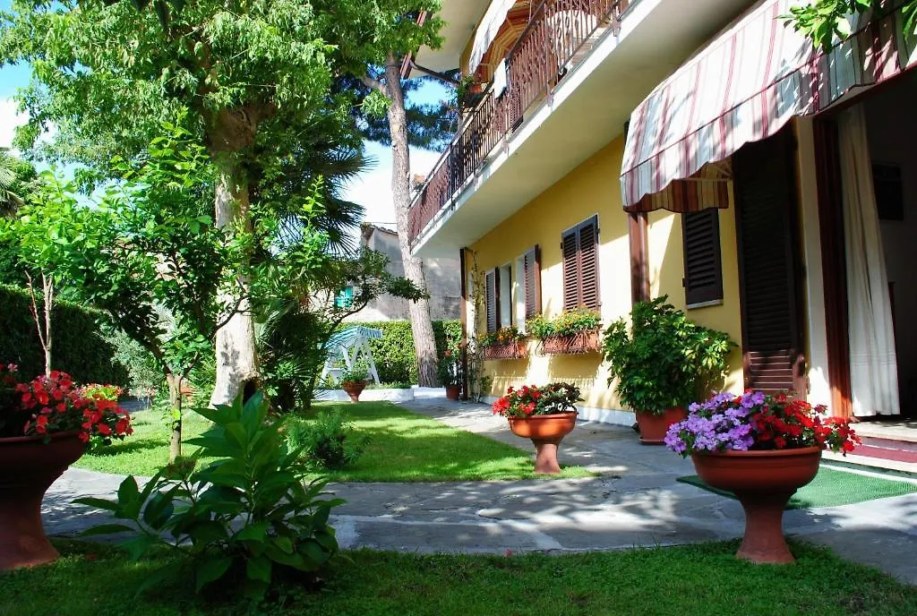 Bed&Breakfast Villa Lorena-1