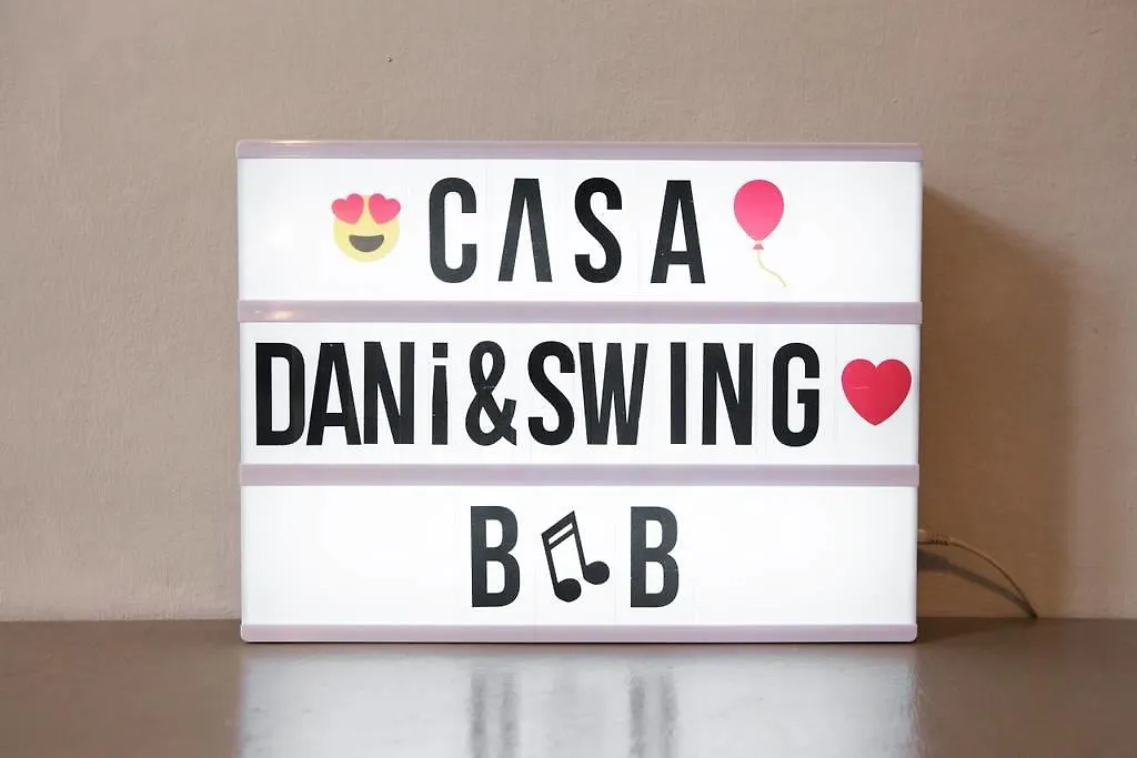 Casa Dani&Swing Bed&Books-1
