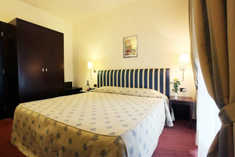 Airport Hotel-1