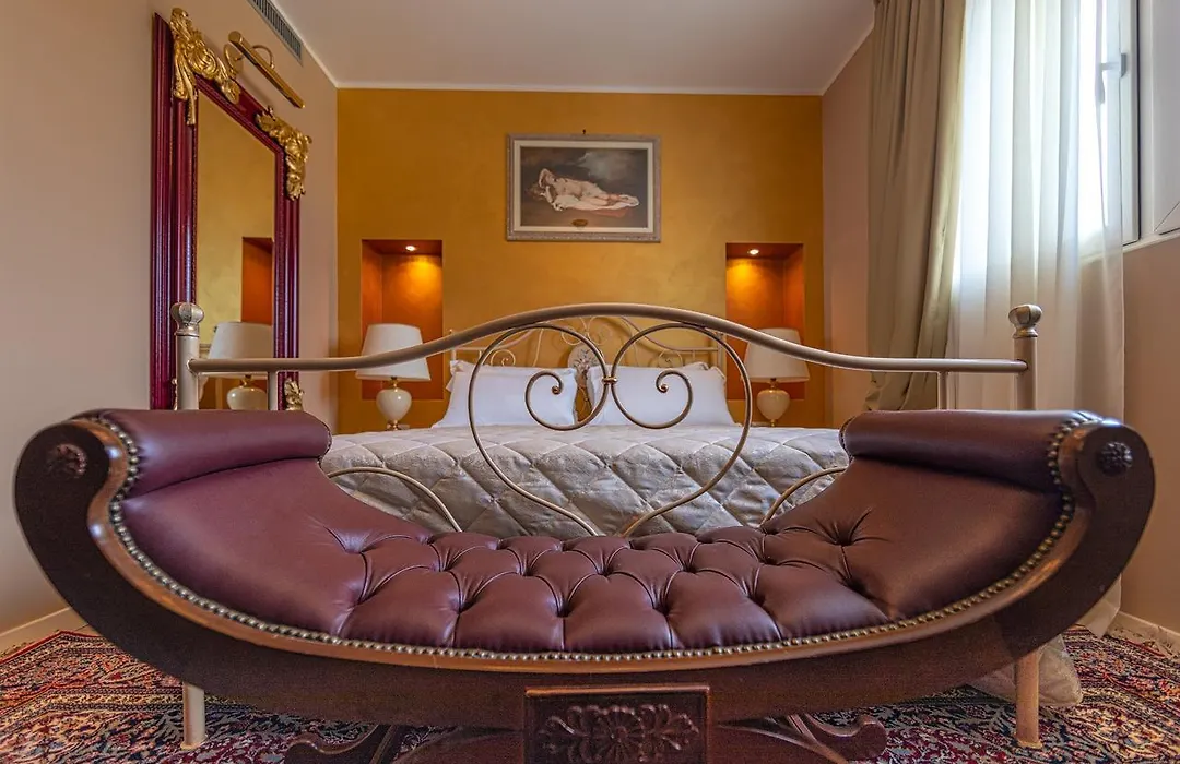 Villa Luisa Rooms And Breakfast-1
