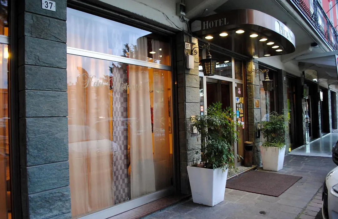 Hotel Domus-1
