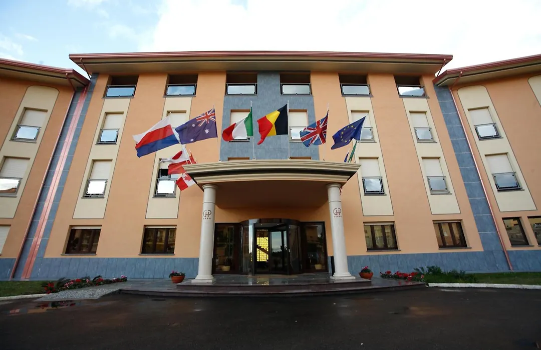 Grand Hotel Paradiso-1