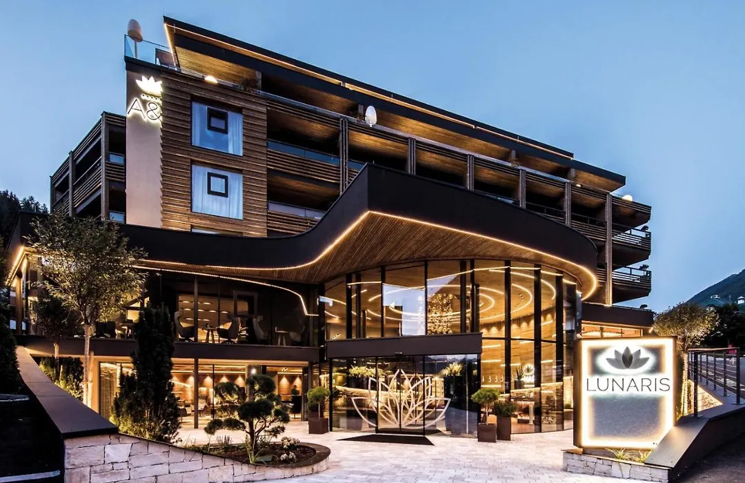 LUNARIS Wellnessresort-1