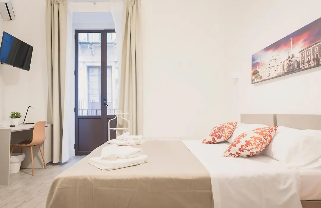Fladi House Catania-1