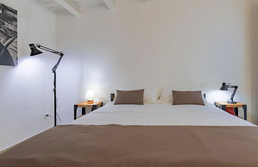 Le Maestranze Deluxe Rooms-1