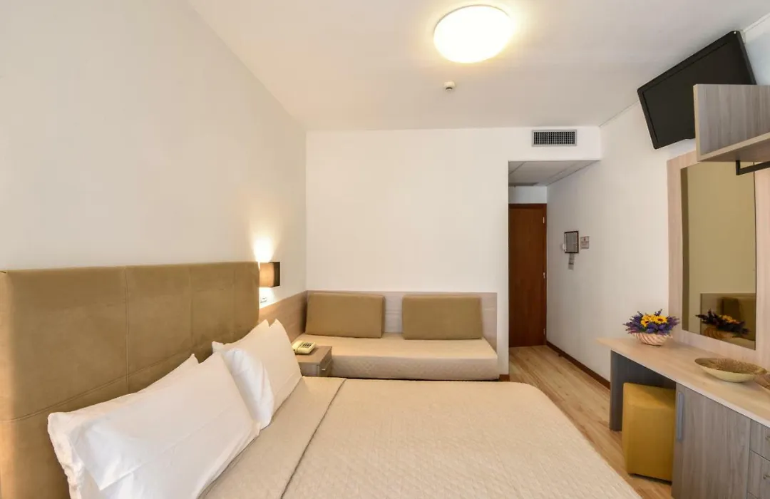 Hotel Excelsior-1
