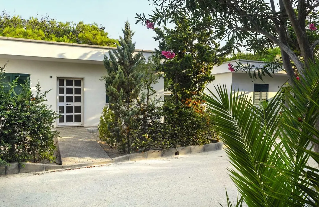 Hotel dei Bizantini&Villaggio Campo dei Messapi-1