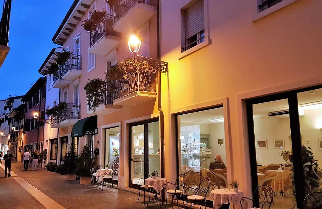 Albergo Fiorita-1