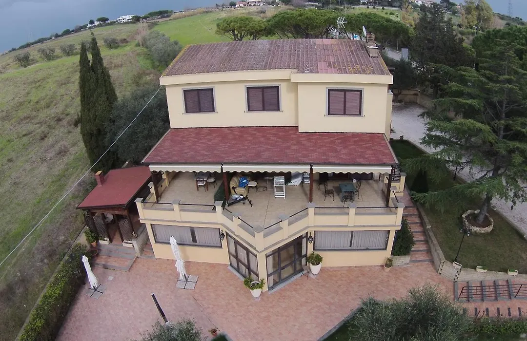 Bed And Breakfast La Corte Degli Ulivi-1