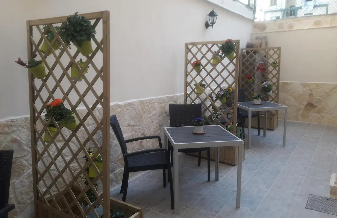 Sole Mio Rooms & Breakfast-1