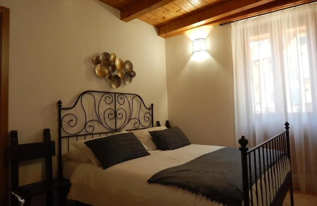 Guest House Casa Del Folletto-1