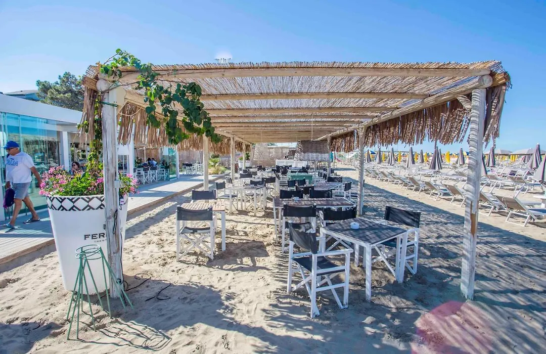 Fabilia Family Hotel Lido di Classe-1