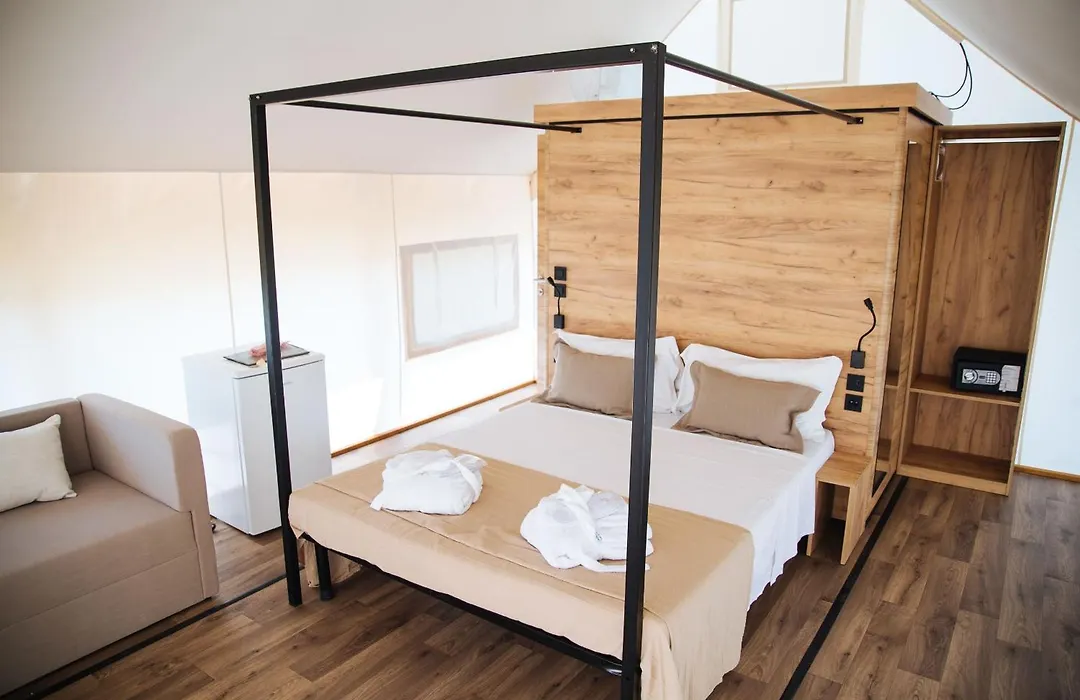 Nabi Resort Glamping & Spa-1
