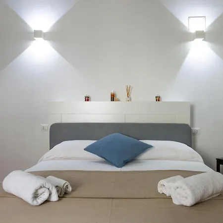 Piazza Florio Rooms-2
