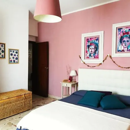 Trinaco B&B-2