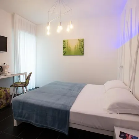 Sunrise Rooms-3