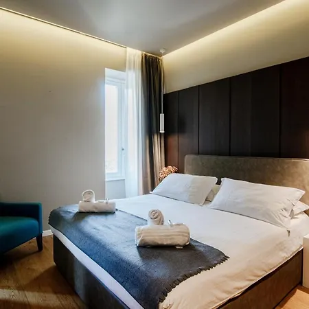 Ama 18 Suites By "The House Of Travelers"-3
