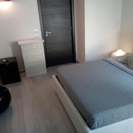 White Club Residence-2