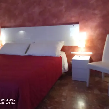 Bed & Breakfast Fontanarossa Airport -Private Parking--3