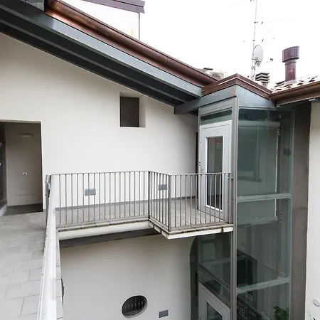 Vip Bergamo Apartments-2