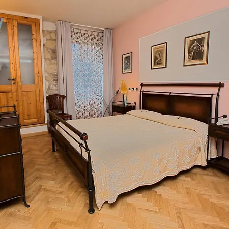 Maison Savoia B&B Apartment-2