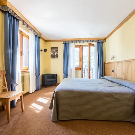 Hotel Crampon-3