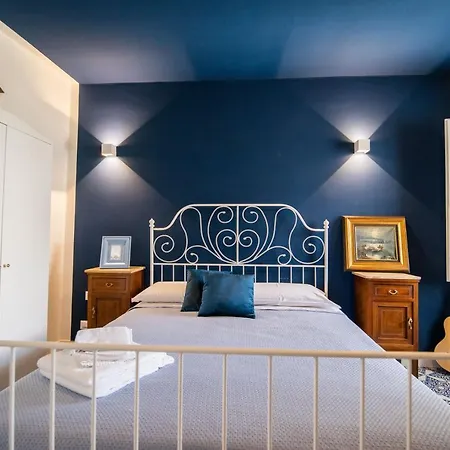 Crudo Home-2