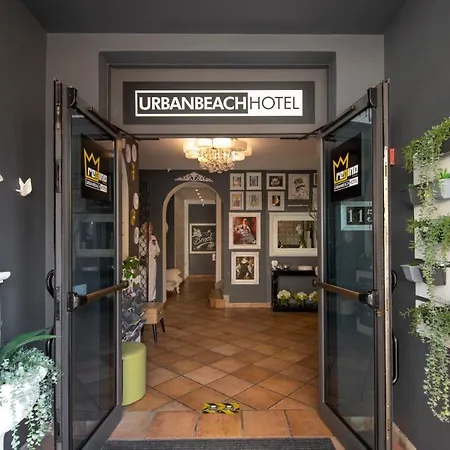 Regina Urban Beach Hotel-2