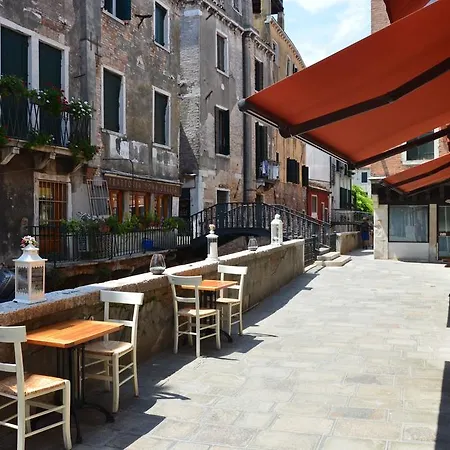 Hotel Iris Venice-3