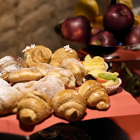 Palazzetto Rosso - Art Hotel-2