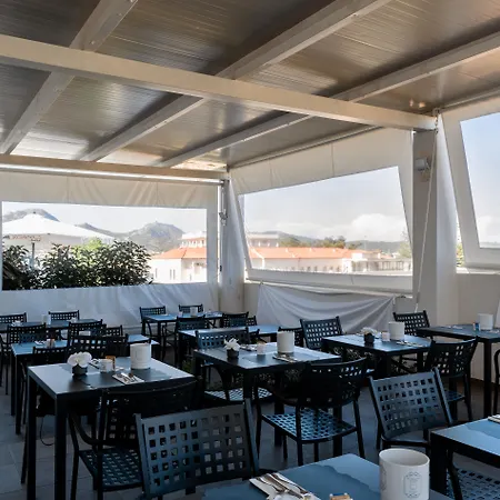 L'Essenza Hotel-3