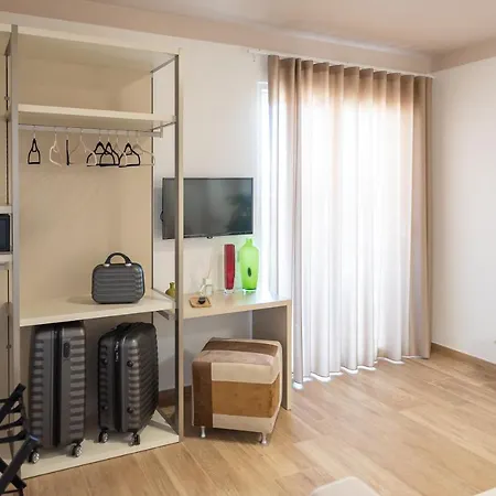 Vemaga Luxury Stay - Pompei City Center-3