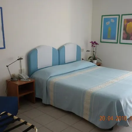 Hotel La Roccia-2