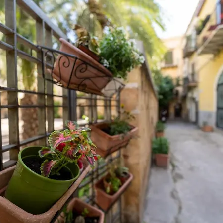 Cortile dei Giusti - Combo Guesthouse-2