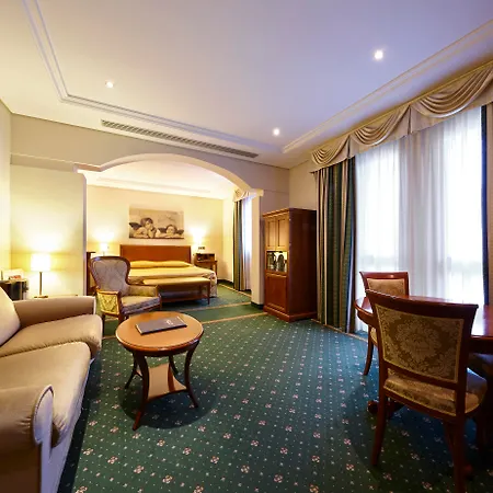 Hotel Aqua-3