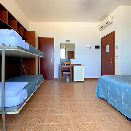 Hotel Sayonara-3