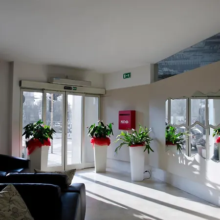 Key Hotel-2