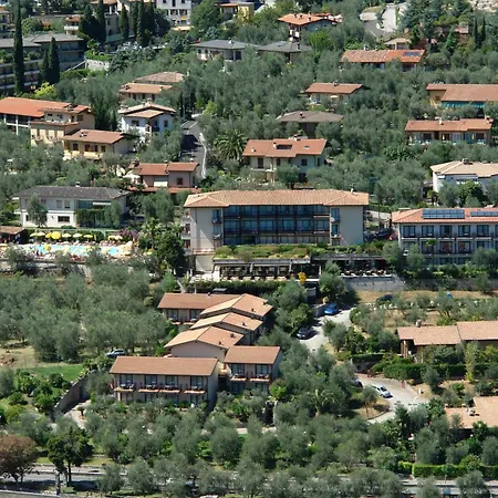 Hotel Ilma Lake Garda Resort-2