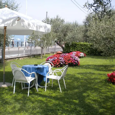 Hotel Garden-2